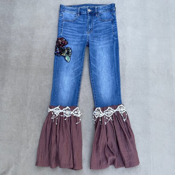 American Eagle Outfitter Next Level Stretch Modified Hi-Rise Pleated Flare Jeans - Picture 8 of 14